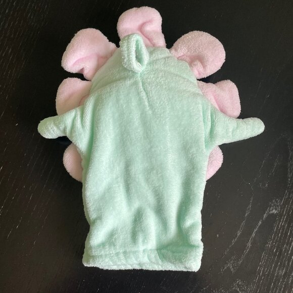 Smiling Flower Hooded Towel and Wash Mitt - Picture 4 of 5